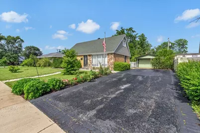 8901 Southfield Drive, Bridgeview, IL 60455 - Photo 2