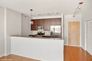 123 S Green St, Chicago, IL 60607 - Photo 8