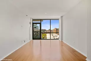 123 S Green St, Chicago, IL 60607 - Photo 4