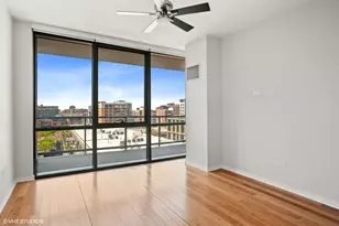 123 S Green St, Chicago, IL 60607 - Photo 10