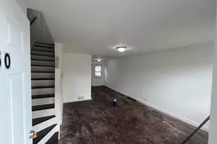 650 E 105th Pl, Chicago, IL 60628 - Photo 2