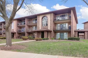 7555 Sheridan Dr, Willowbrook, IL 60527 - Photo 1