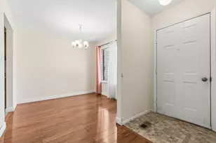 1781 Raleigh Ln, Hoffman Estates, IL 60169 - Photo 6