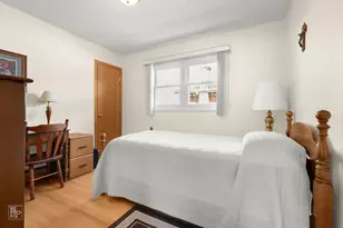 9972 Ivanhoe Ave, Schiller Park, IL 60176 - Photo 14