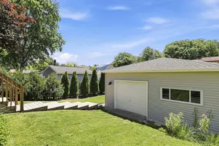 916 Britta Ln, Geneva, IL 60134 - Photo 26