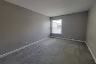 2211 Dorchester Ct, Schaumburg, IL 60194 - Photo 8