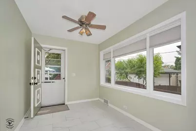 7621 W Main Street W, Niles, IL 60714 - Photo 6