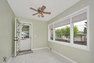 7621 W Main Street W, Niles, IL 60714 - Photo 6