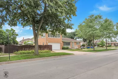 7621 W Main Street W, Niles, IL 60714 - Photo 24