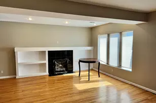 5928 S Prairie St, Chicago, IL 60637 - Photo 2