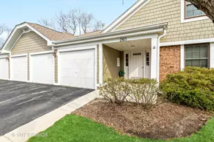 261 Driftwood Ln, Schaumburg, IL 60193 - Photo 1