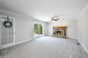 1071 Robey Ave, Downers Grove, IL 60516 - Photo 8