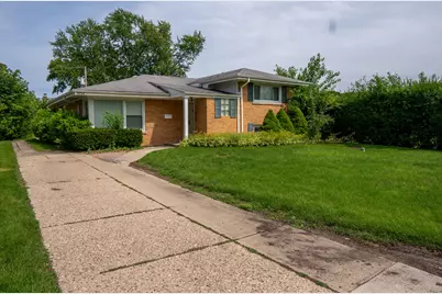 9733 Karlov Avenue, Skokie, IL 60076 - Photo 1