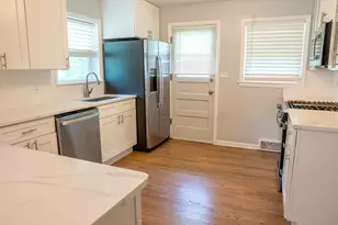 9733 Karlov Ave, Skokie, IL 60076 - Photo 8