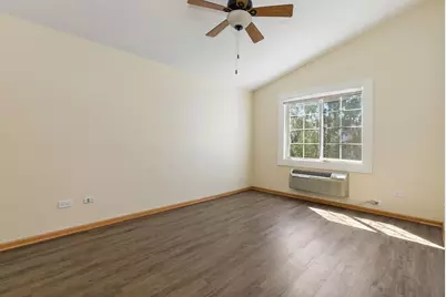 131 Silverstone Drive #4, Carpentersville, IL 60110 - Photo 18
