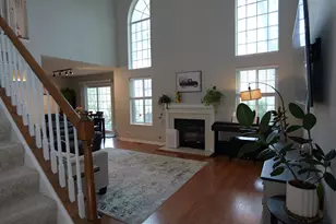 99 Townsend Cir, Naperville, IL 60565 - Photo 10