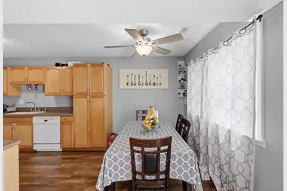 1713 Fulton Lane, Hanover Park, IL 60133 - Photo 4