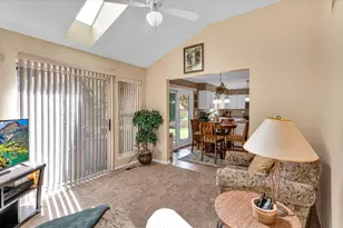 150 N Kingsway Dr, Aurora, IL 60506 - Photo 12