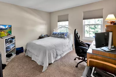 150 N Kingsway Drive, Aurora, IL 60506 - Photo 20