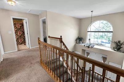 150 N Kingsway Drive, Aurora, IL 60506 - Photo 18