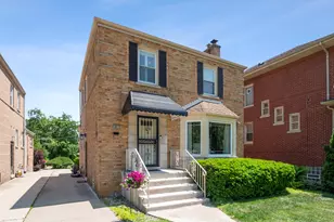 10831 S Longwood Dr, Chicago, IL 60643 - Photo 2