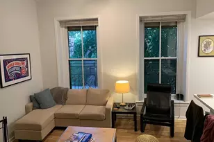 918 W Fullerton Ave, Chicago, IL 60614 - Photo 2