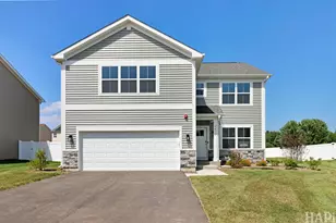 2477 Olivia Ct, Wauconda, IL 60084 - Photo 2
