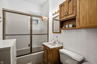 2211 W Cortez St, Chicago, IL 60622 - Photo 12