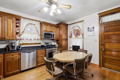 2211 W Cortez Street, Chicago, IL 60622 - Photo 18