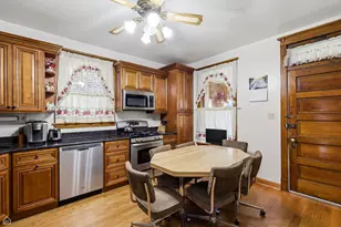 2211 W Cortez St, Chicago, IL 60622 - Photo 18