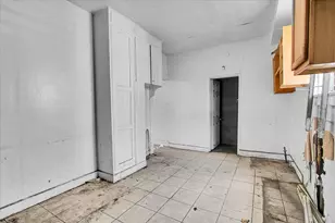 912 W 87th St, Chicago, IL 60620 - Photo 4