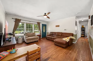 1628 E Dresser Rd, Dekalb, IL 60115 - Photo 14