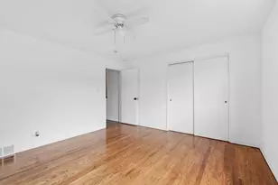 4864 Carol St, Skokie, IL 60077 - Photo 16