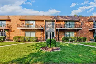 627 N Carroll Pkwy, Glenwood, IL 60425 - Photo 1
