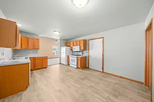 345B Warren St, Somonauk, IL 60552 - Photo 6