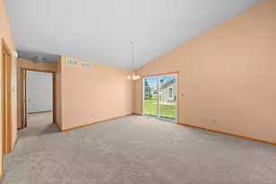 345B Warren St, Somonauk, IL 60552 - Photo 10