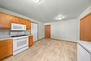 345B Warren St, Somonauk, IL 60552 - Photo 2