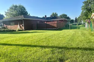 305 N Timothy Ln, McHenry, IL 60050 - Photo 8