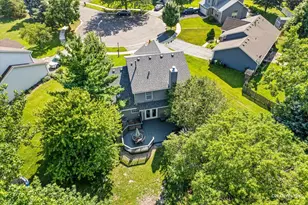 606 Berkshire Ct, Oswego, IL 60543 - Photo 4