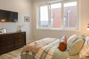 2402 W Carmen Ave, Chicago, IL 60625 - Photo 10