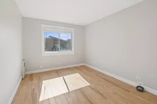 5251 Galitz St, Skokie, IL 60077 - Photo 12