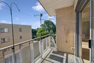 5251 Galitz Street #412, Skokie, IL 60077 - Photo 4