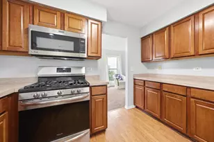 601 Greystone Ln, Bolingbrook, IL 60440 - Photo 28