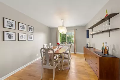 696 Farnham Lane, Wheaton, IL 60189 - Photo 6
