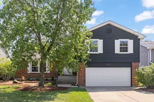 696 Farnham Ln, Wheaton, IL 60189 - Photo 1