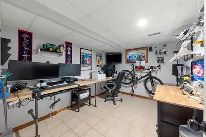 696 Farnham Lane, Wheaton, IL 60189 - Photo 22