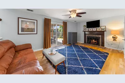 696 Farnham Lane, Wheaton, IL 60189 - Photo 10