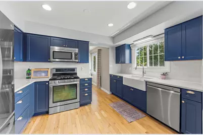 696 Farnham Lane, Wheaton, IL 60189 - Photo 8