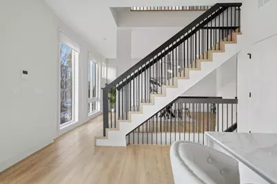 4256 W Belmont Avenue, Chicago, IL 60641 - Photo 16