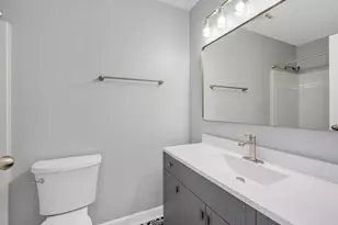 3018 Roberts Dr, Woodridge, IL 60517 - Photo 18